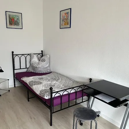 Near Cologne And Phantasialand Apartment